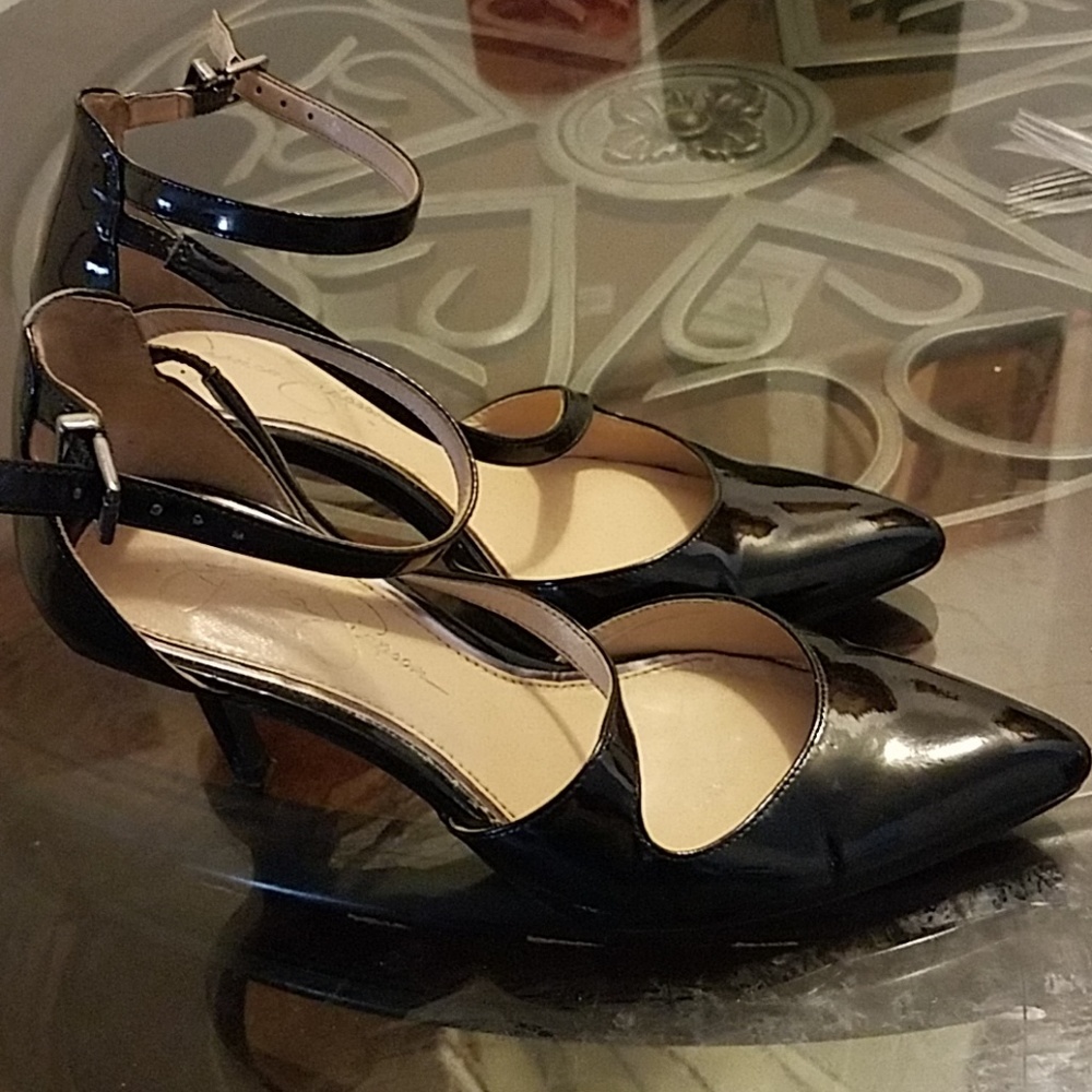 Shoes - Picture 2 of 4